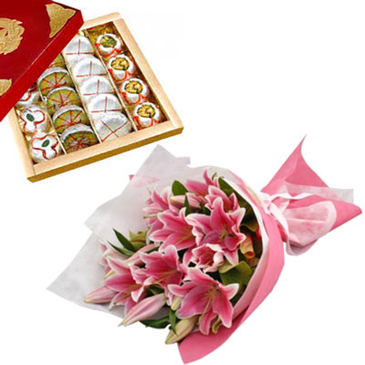 "Kaju Assorted Sweets - 1kg, Flower bunch - Click here to View more details about this Product